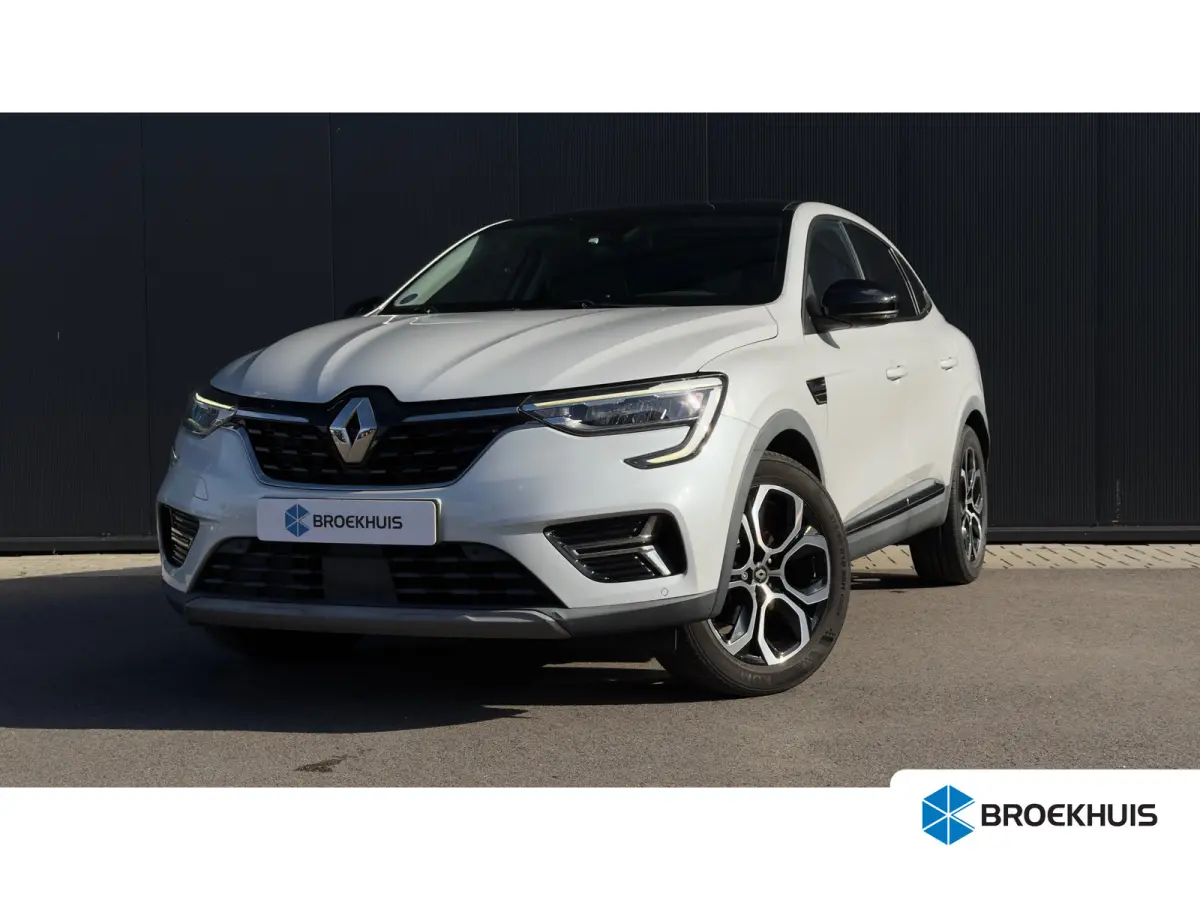 1.6 E-Tech Hybrid 145pk Intens | Trekhaak | Adaptive Cruise | Elektrische bestuurderstoel | Achteruitrijcamera | Carplay | 18" |