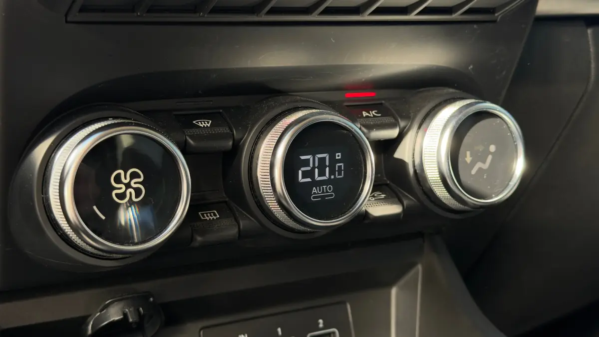 1.6 E-Tech Hybrid 145pk Intens | Trekhaak | Adaptive Cruise | Elektrische bestuurderstoel | Achteruitrijcamera | Carplay | 18" |