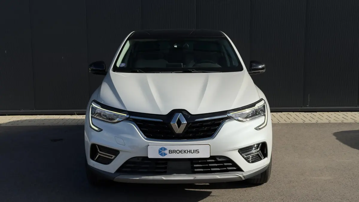 1.6 E-Tech Hybrid 145pk Intens | Trekhaak | Adaptive Cruise | Elektrische bestuurderstoel | Achteruitrijcamera | Carplay | 18" |