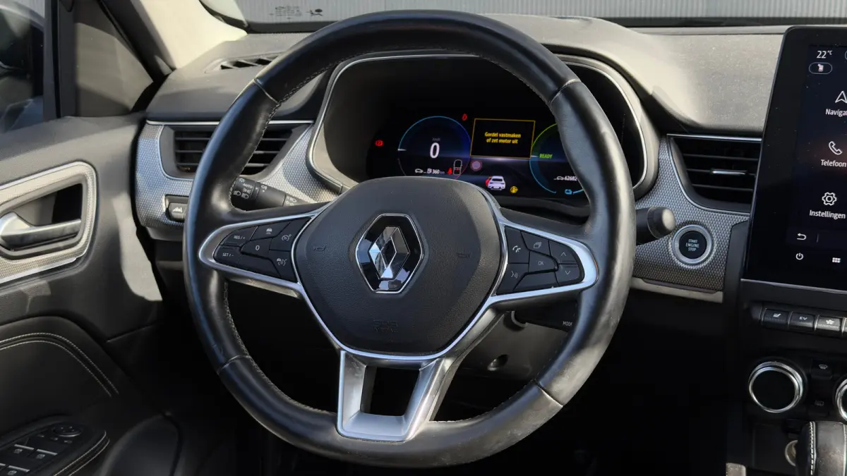 1.6 E-Tech Hybrid 145pk Intens | Trekhaak | Adaptive Cruise | Elektrische bestuurderstoel | Achteruitrijcamera | Carplay | 18" |