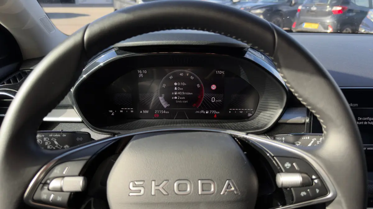 95pk 1.0 TSI Selection | Cruise Control | Airco | Carplay | 15" |
