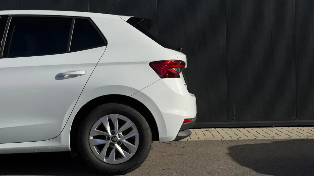 95pk 1.0 TSI Selection | Cruise Control | Airco | Carplay | 15" |