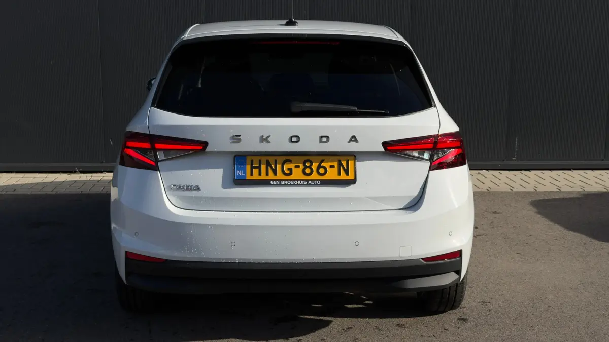 95pk 1.0 TSI Selection | Cruise Control | Airco | Carplay | 15" |