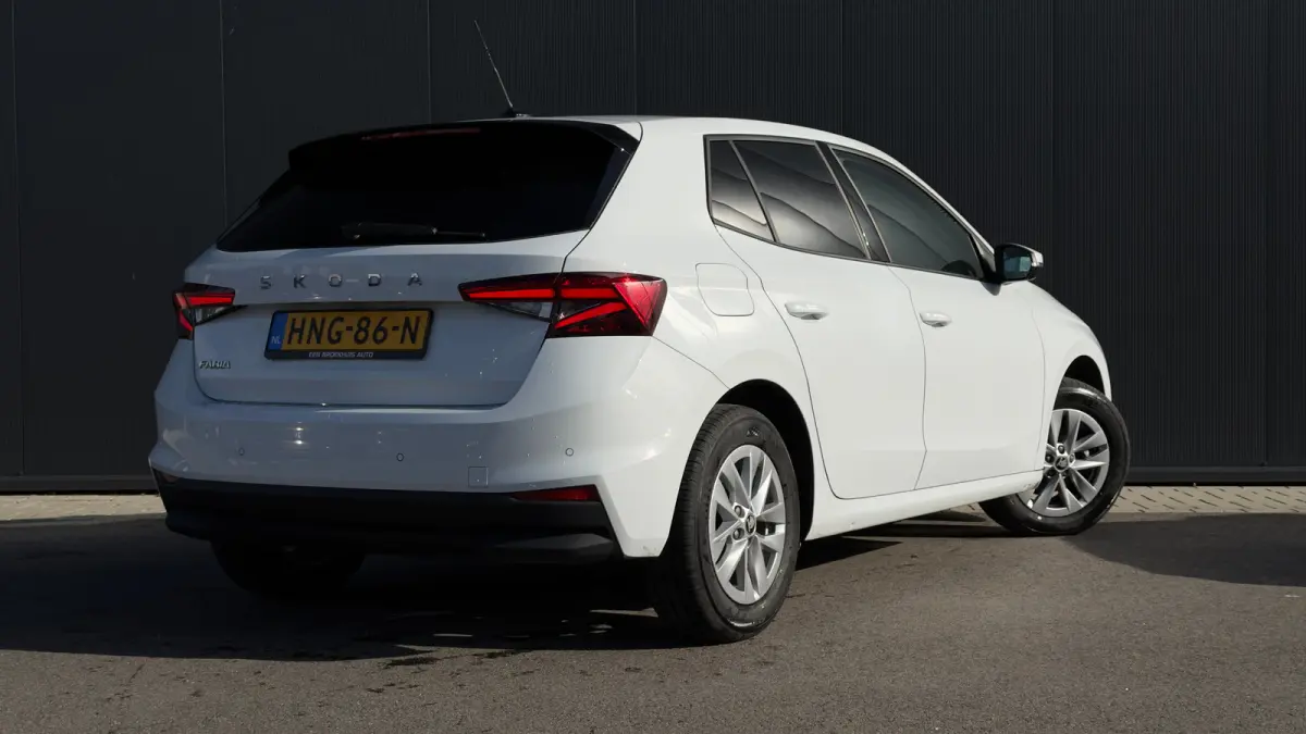 95pk 1.0 TSI Selection | Cruise Control | Airco | Carplay | 15" |