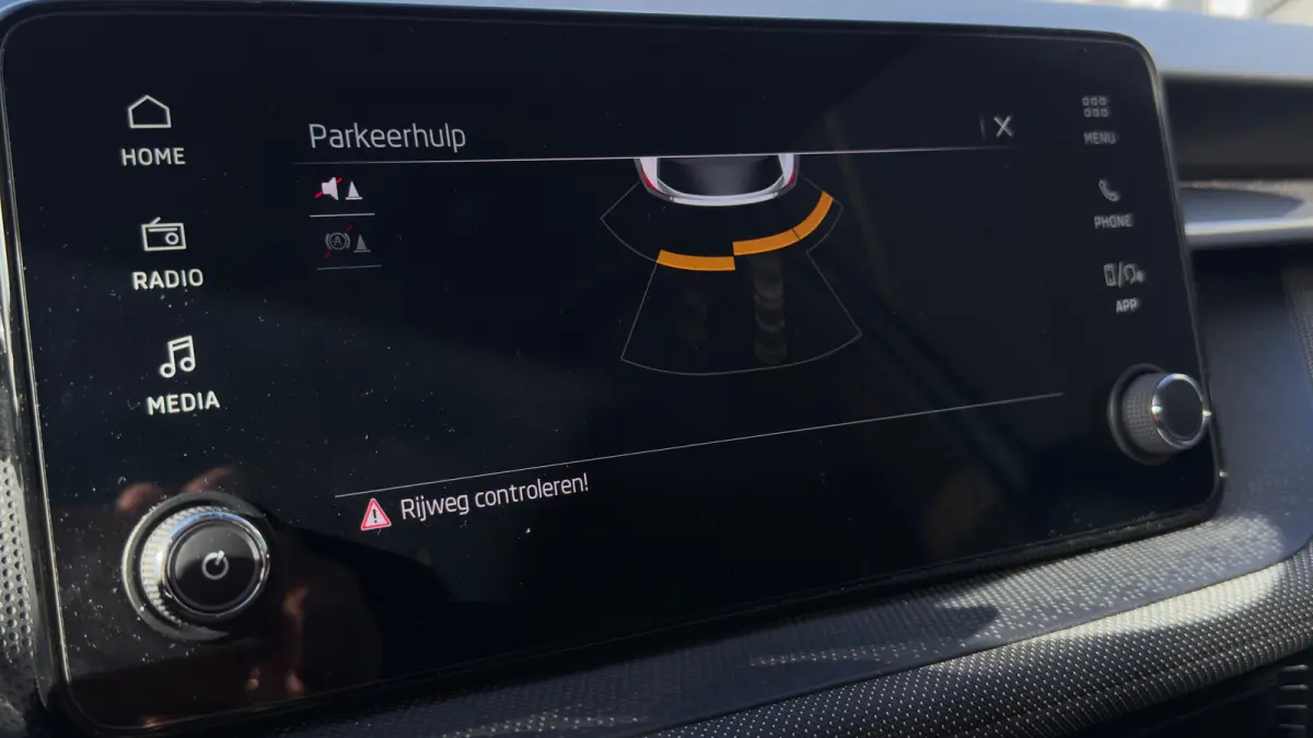 95pk 1.0 TSI Selection | Cruise Control | Airco | Carplay | 15" |