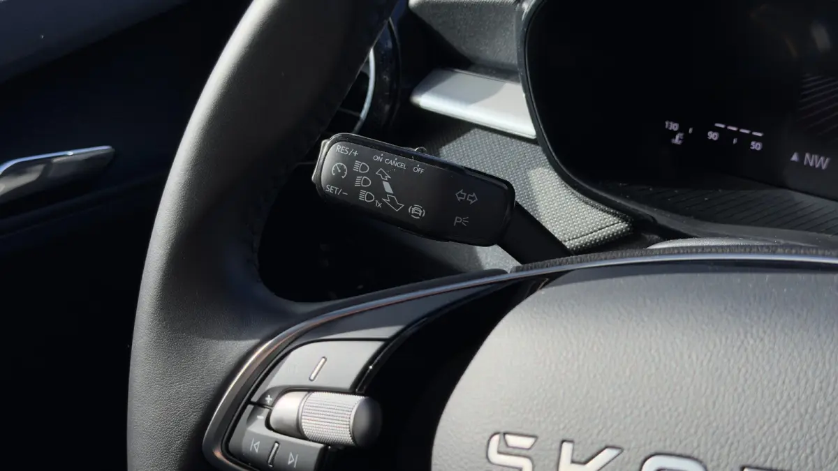 95pk 1.0 TSI Selection | Cruise Control | Airco | Carplay | 15" |