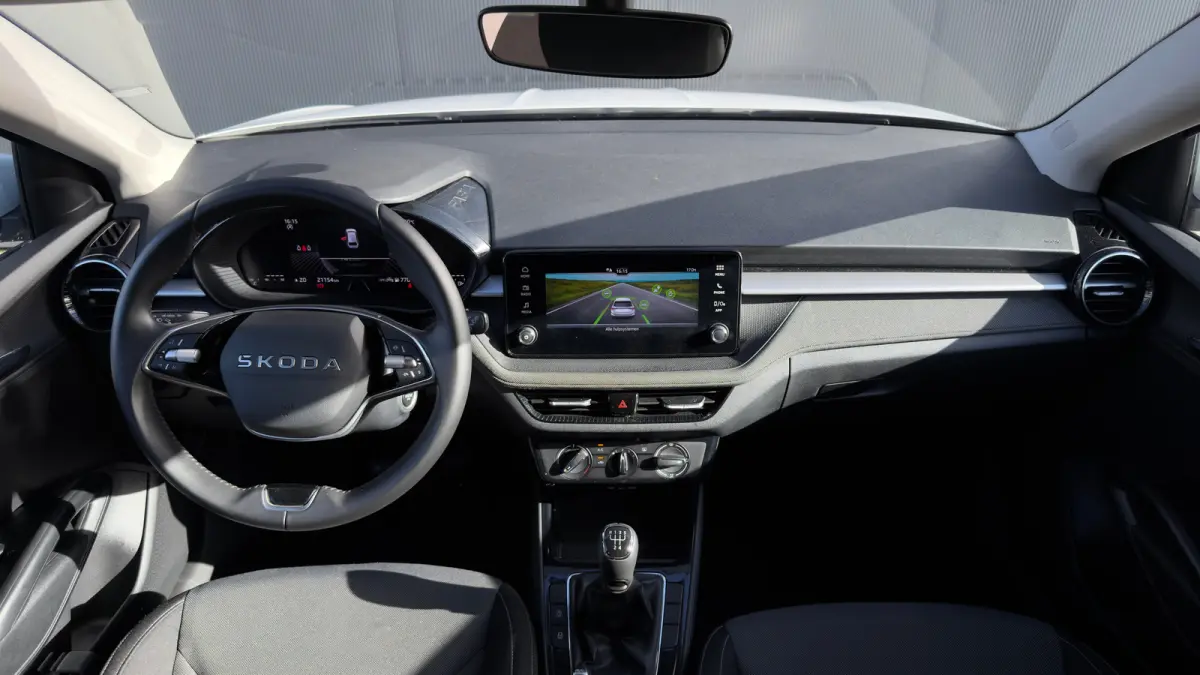 95pk 1.0 TSI Selection | Cruise Control | Airco | Carplay | 15" |