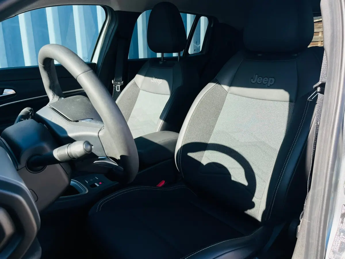 Summit 54 kWh | Achteruitrijcamera | Airco (automatisch) | Apple Carplay/Android Auto|telefoonintegratie premium