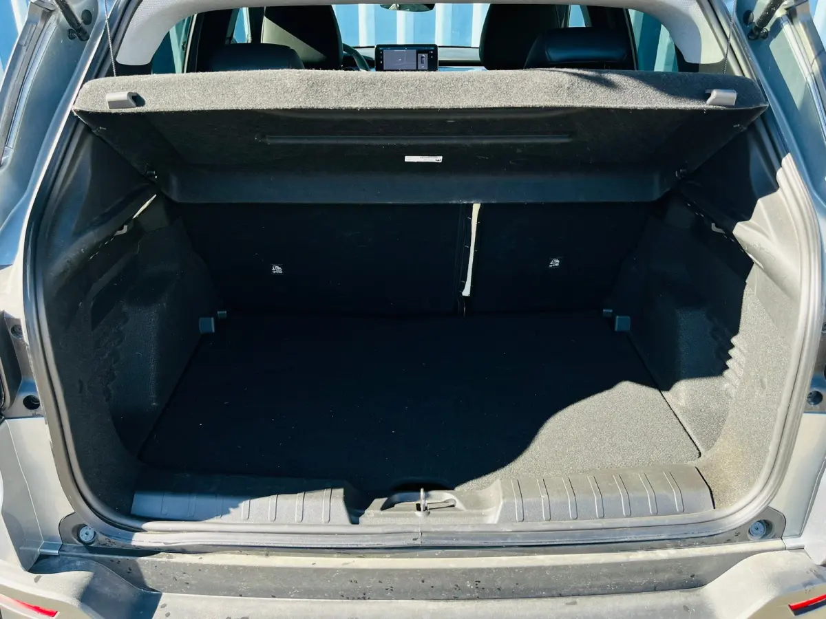 Summit 54 kWh | Achteruitrijcamera | Airco (automatisch) | Apple Carplay/Android Auto|telefoonintegratie premium