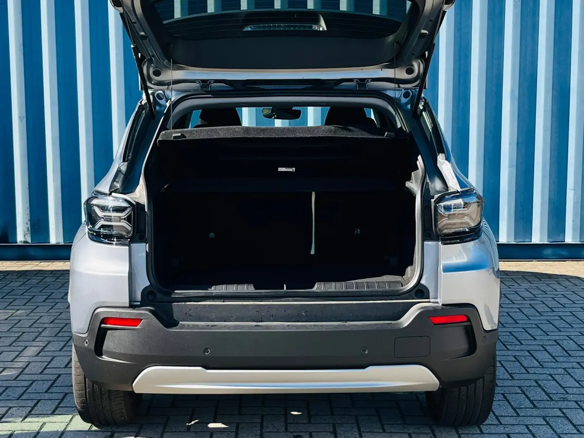 Summit 54 kWh | Achteruitrijcamera | Airco (automatisch) | Apple Carplay/Android Auto|telefoonintegratie premium