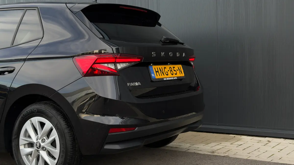 95pk 1.0 TSI Selection | Cruise Control | Airco | Carplay | 15" |