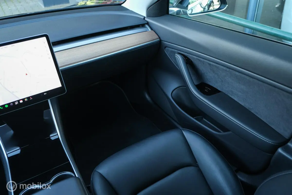 Long Range AWD 75 kWh | 92% SOH | Stoelverwarming voor en achter | Pano | ACC | 19 Inch velgen | zeer netjes | Unieke km's | FSD3
