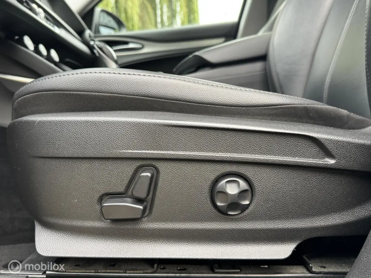 | 2.0 T AWD | PANO | 280 PK | Zwart Leer |