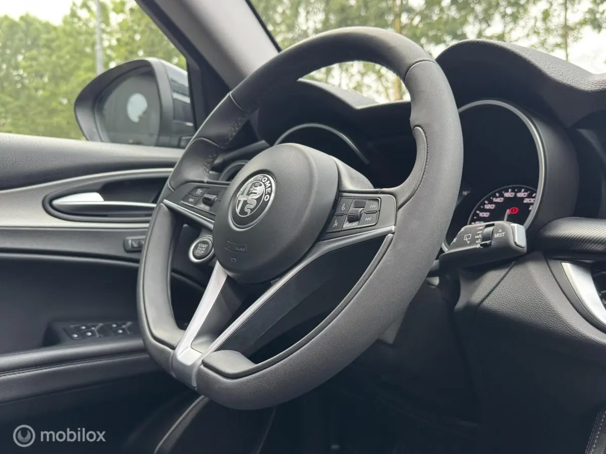 | 2.0 T AWD | PANO | 280 PK | Zwart Leer |