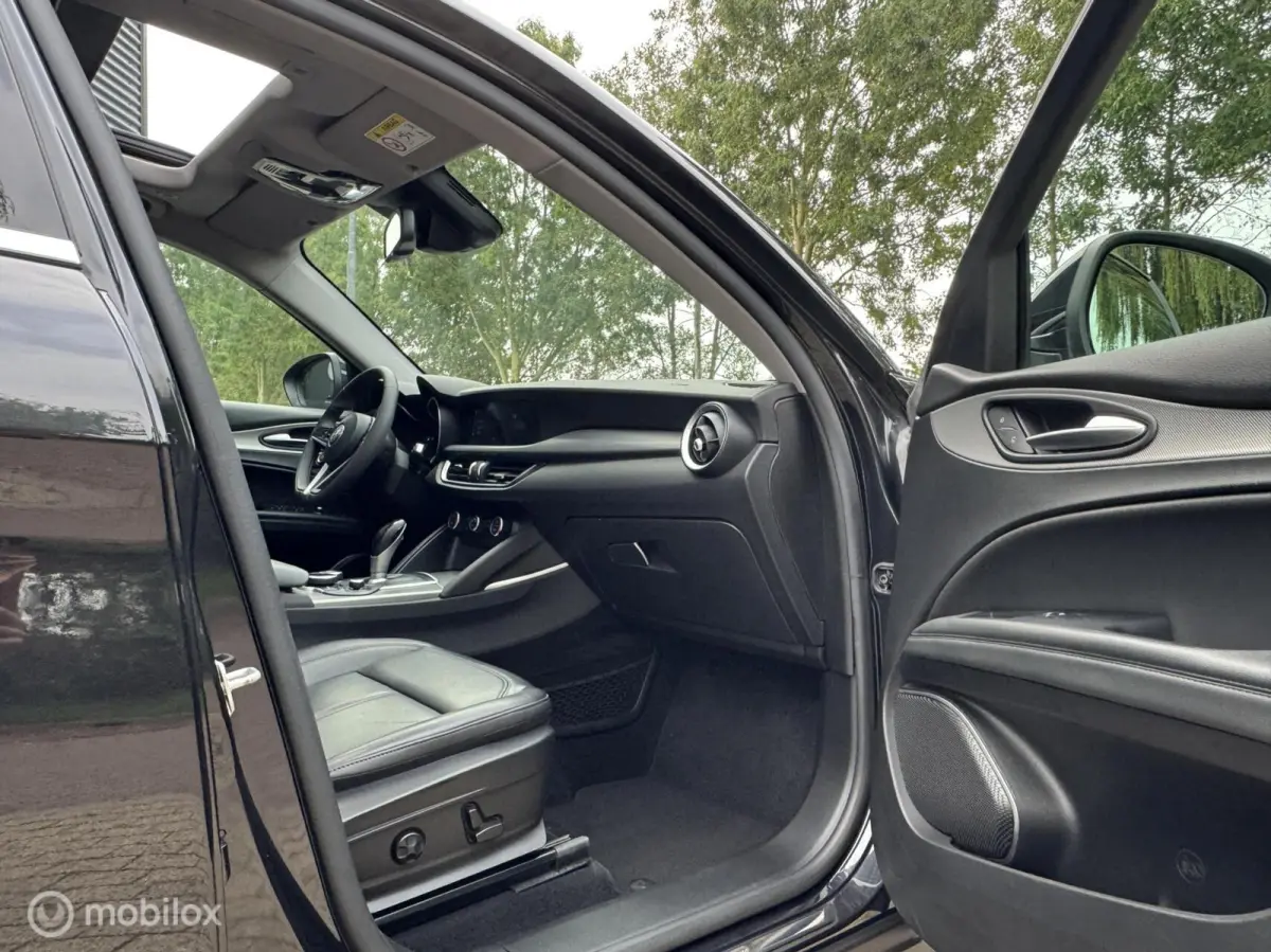 | 2.0 T AWD | PANO | 280 PK | Zwart Leer |