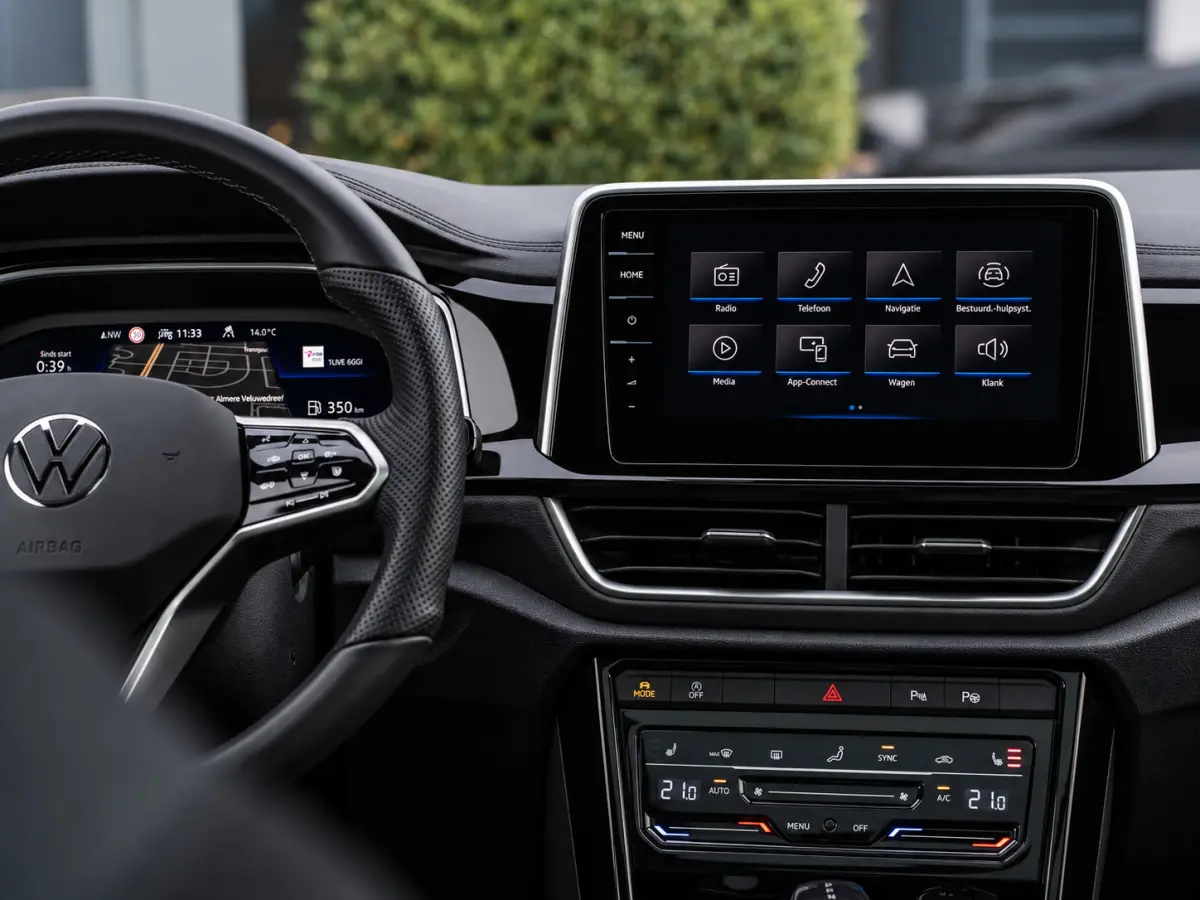 1.5 TSI R-Line|PANO|ACC|19''|MASSAGE|APP|IQ
