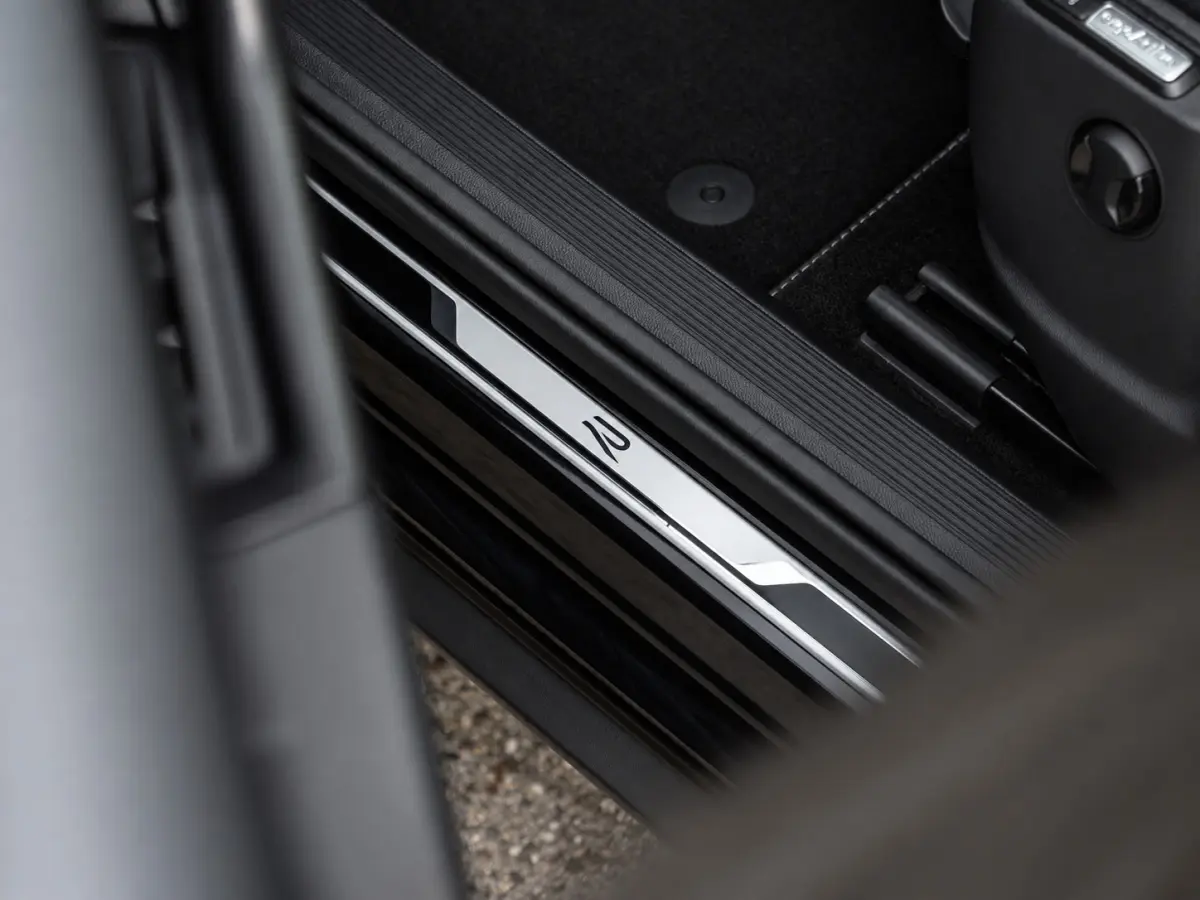 1.5 TSI R-Line|PANO|ACC|19''|MASSAGE|APP|IQ