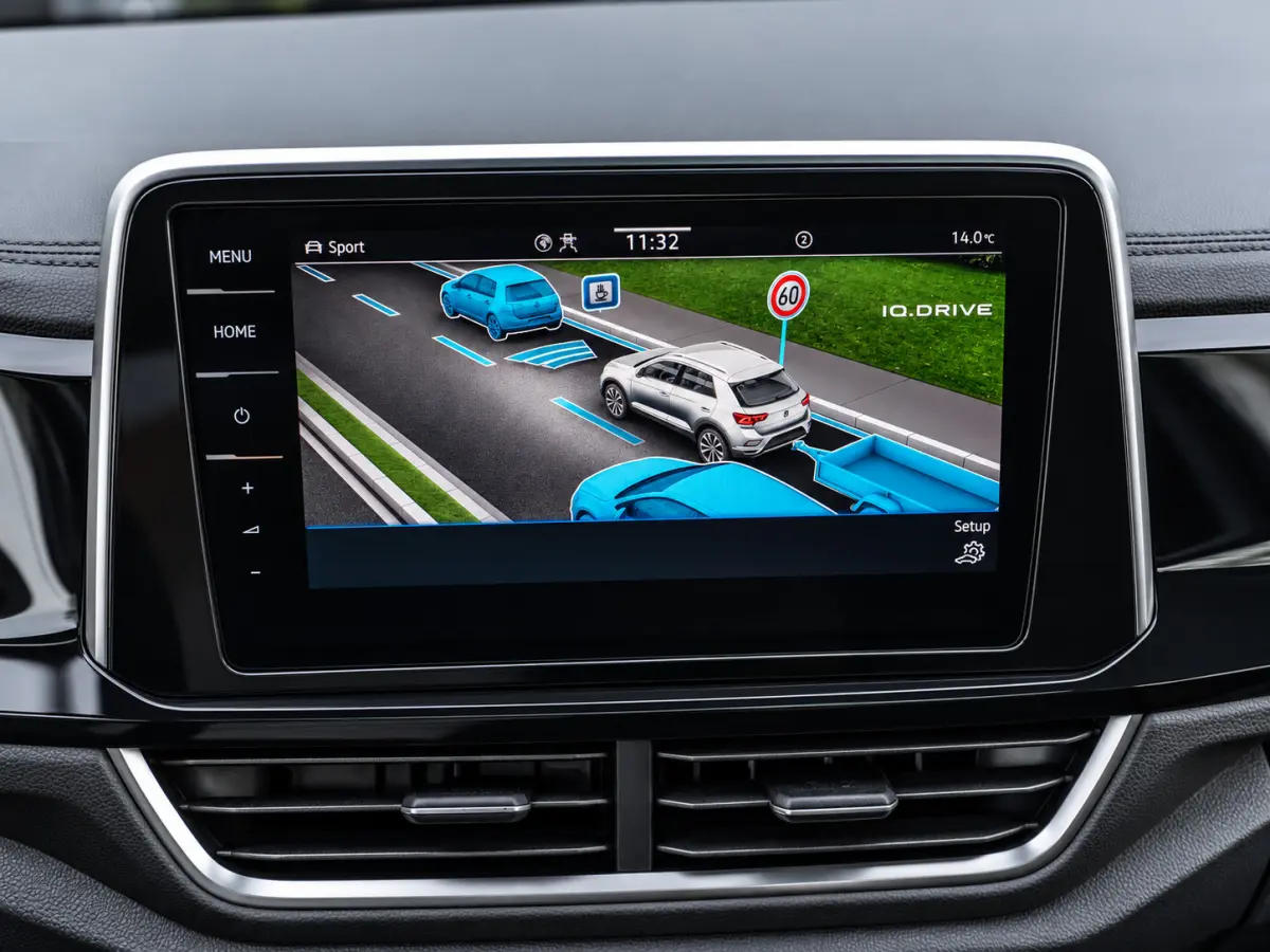 1.5 TSI R-Line|PANO|ACC|19''|MASSAGE|APP|IQ