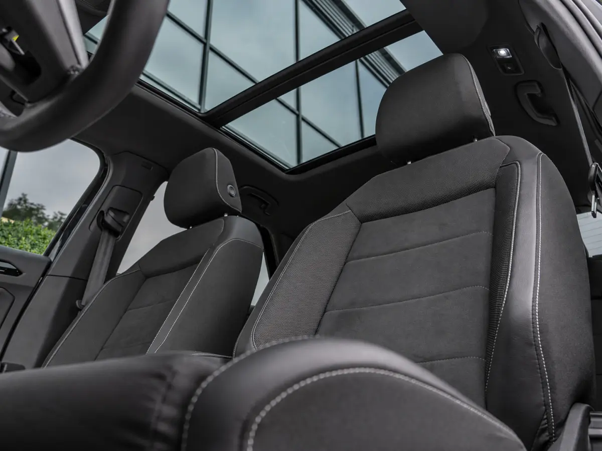 1.5 TSI R-Line|PANO|ACC|19''|MASSAGE|APP|IQ