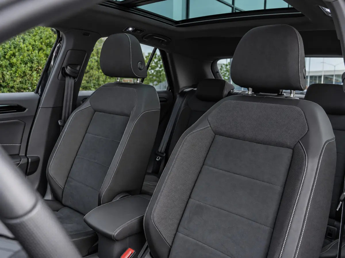1.5 TSI R-Line|PANO|ACC|19''|MASSAGE|APP|IQ