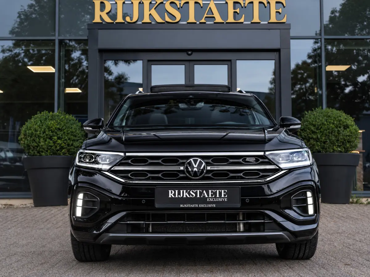 1.5 TSI R-Line|PANO|ACC|19''|MASSAGE|APP|IQ