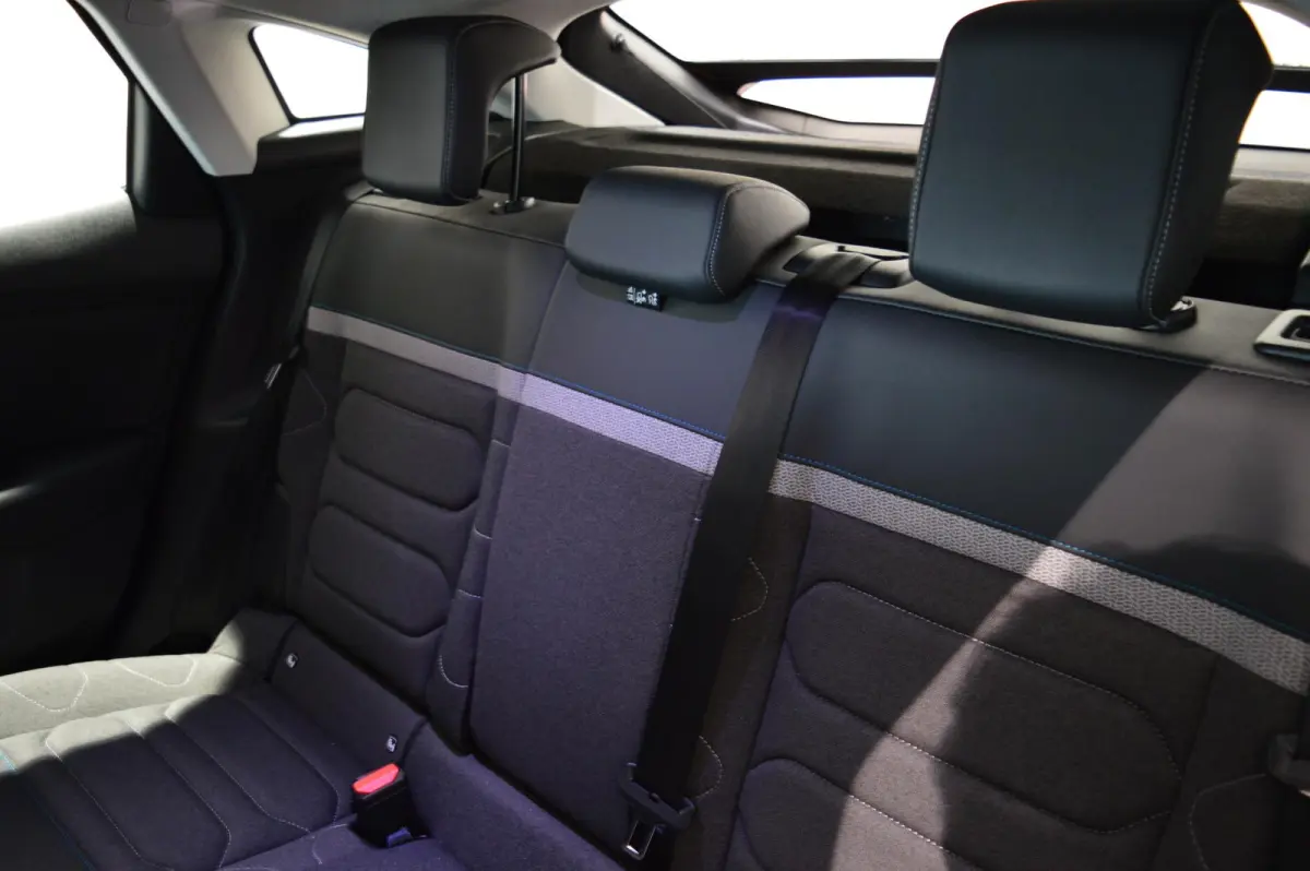 Feel Edition 50 kWh - 1e PART. EIGENAAR - LAGE KILOMETERSTAND - CARPLAY