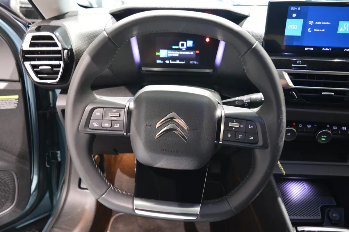 Feel Edition 50 kWh - 1e PART. EIGENAAR - LAGE KILOMETERSTAND - CARPLAY