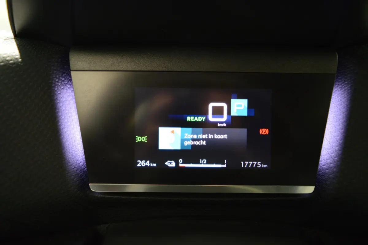 Feel Edition 50 kWh - 1e PART. EIGENAAR - LAGE KILOMETERSTAND - CARPLAY