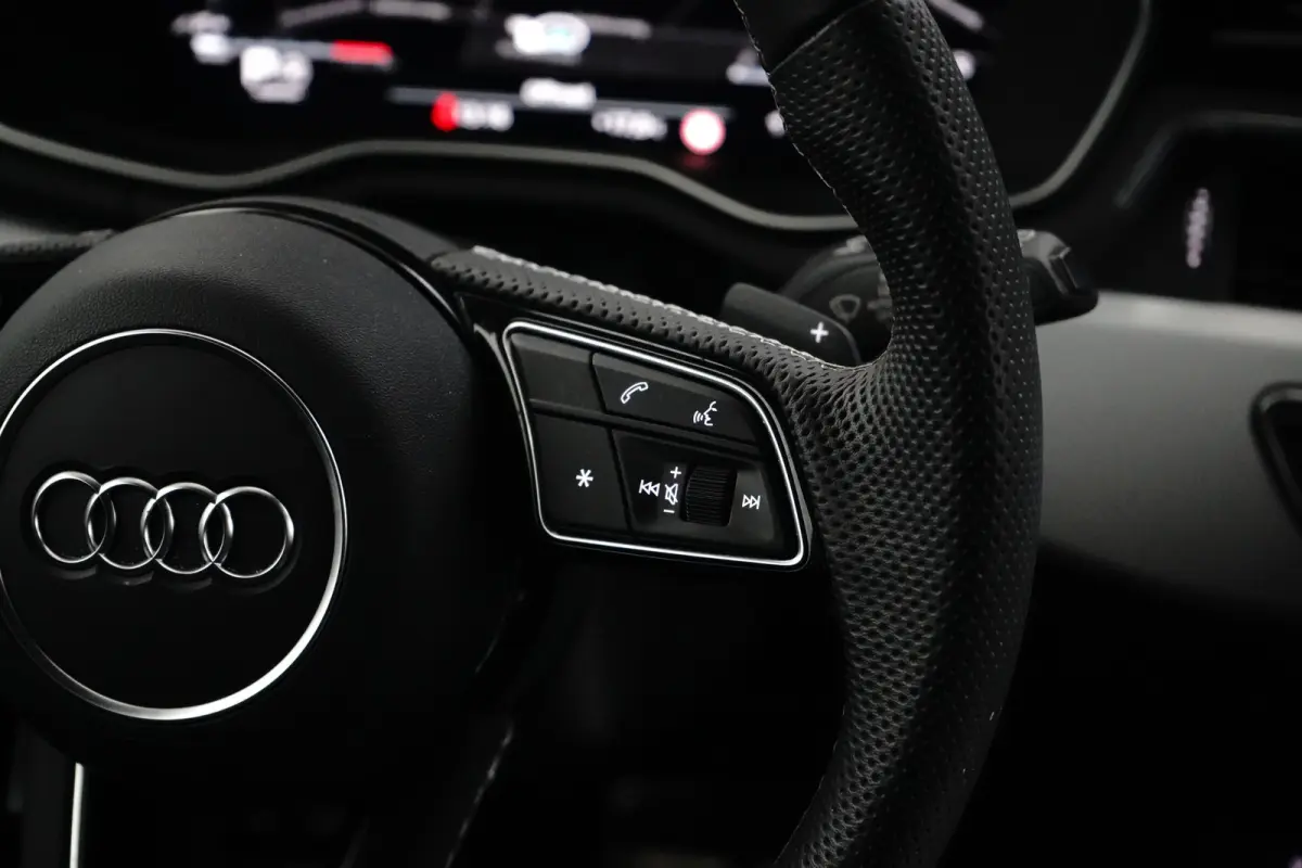 35 TFSI S edition Competition | S-Line | Camera | Stoelverwarming | Elektrische achterklep | Climate Control | Parkersensoren | 18 inch bi-tone velgen