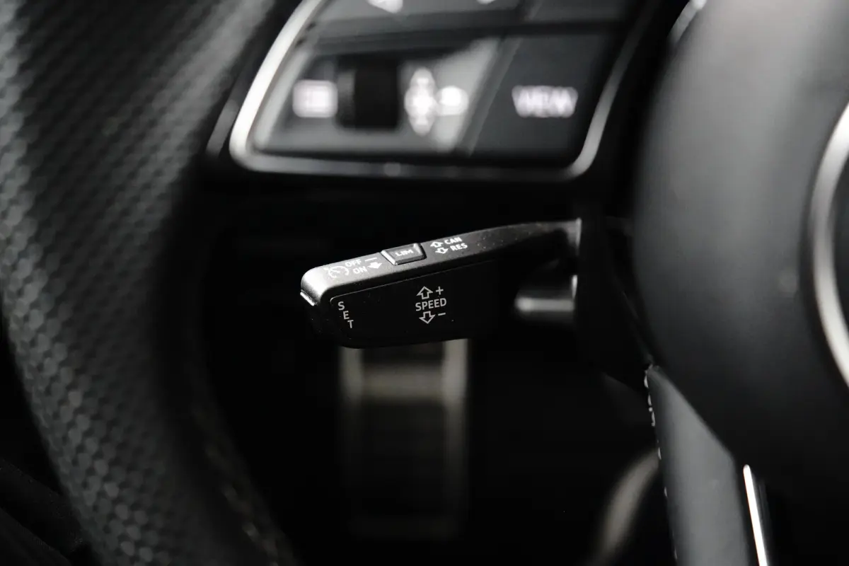 35 TFSI S edition Competition | S-Line | Camera | Stoelverwarming | Elektrische achterklep | Climate Control | Parkersensoren | 18 inch bi-tone velgen