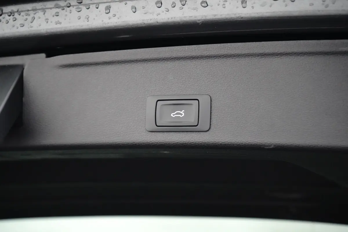 35 TFSI S edition Competition | S-Line | Camera | Stoelverwarming | Elektrische achterklep | Climate Control | Parkersensoren | 18 inch bi-tone velgen