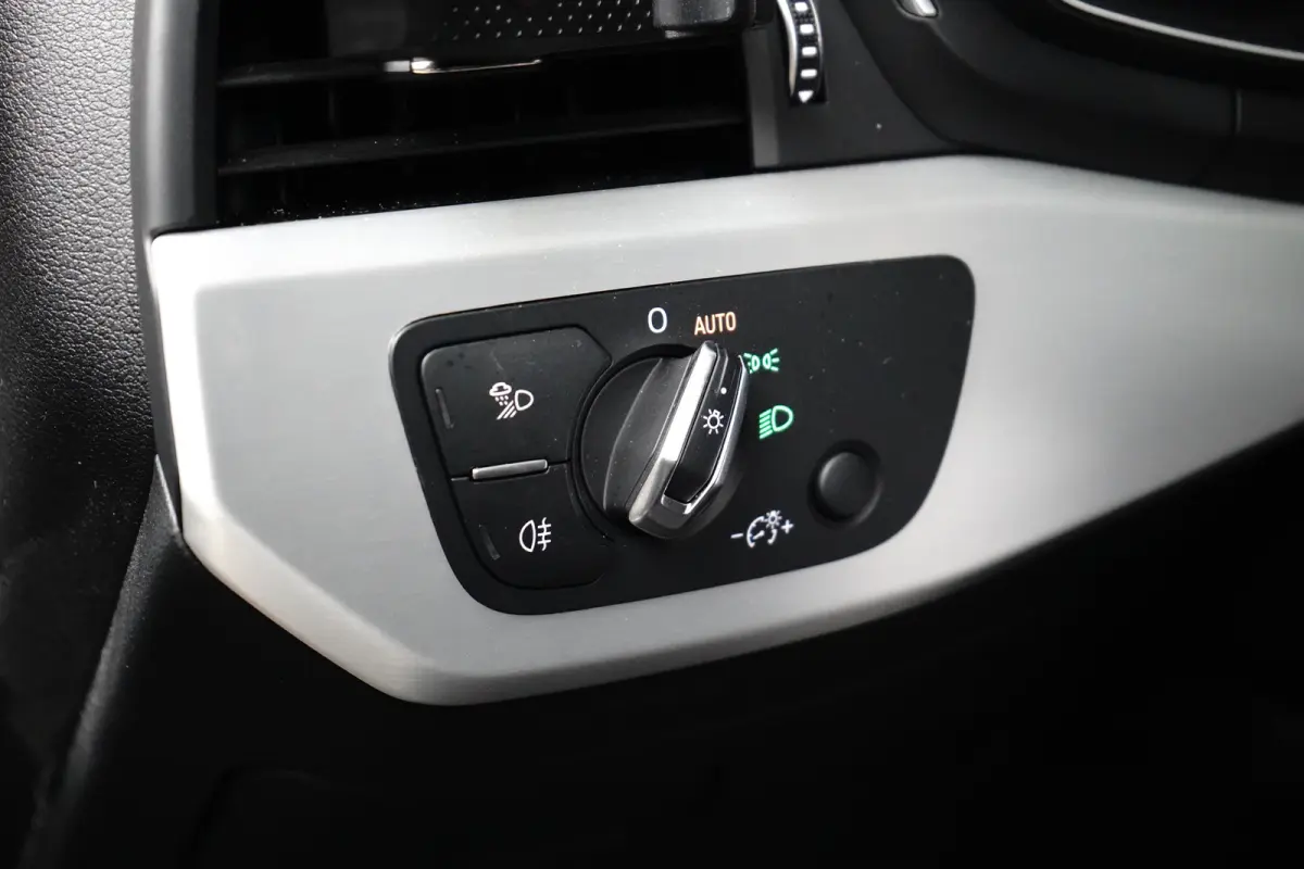 35 TFSI S edition Competition | S-Line | Camera | Stoelverwarming | Elektrische achterklep | Climate Control | Parkersensoren | 18 inch bi-tone velgen
