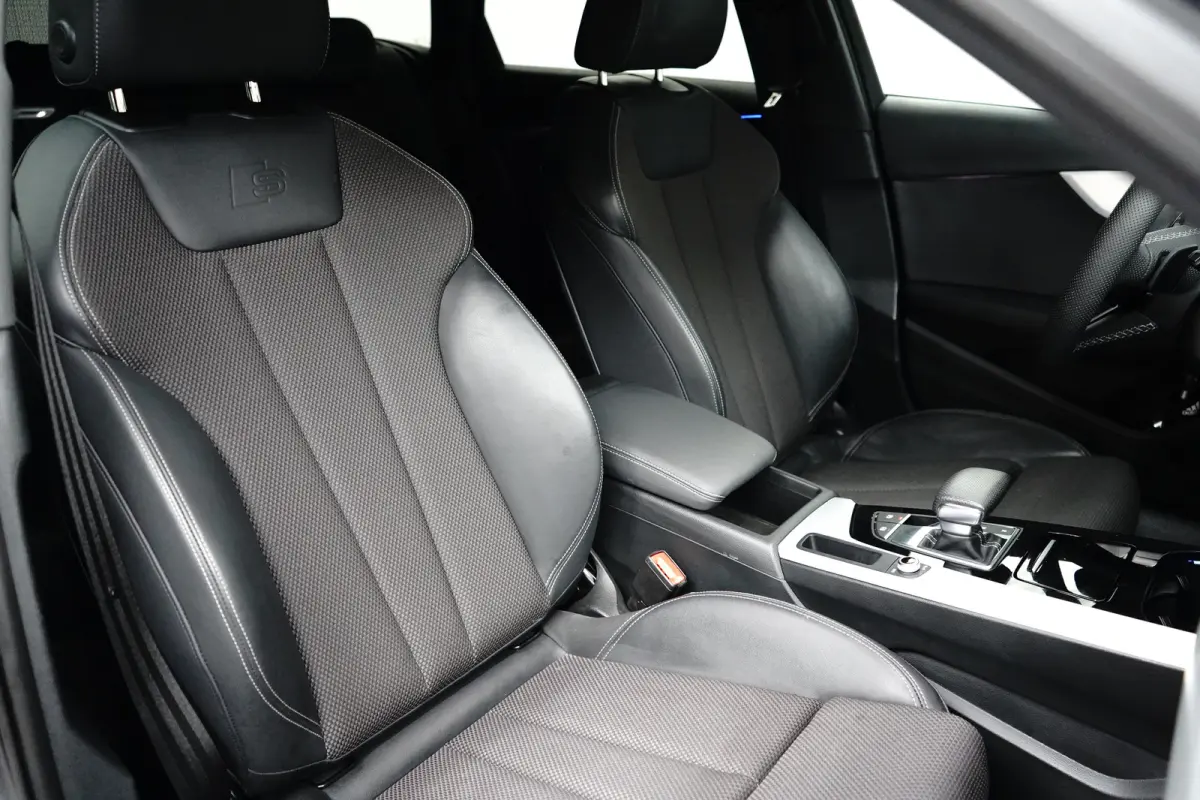 35 TFSI S edition Competition | S-Line | Camera | Stoelverwarming | Elektrische achterklep | Climate Control | Parkersensoren | 18 inch bi-tone velgen