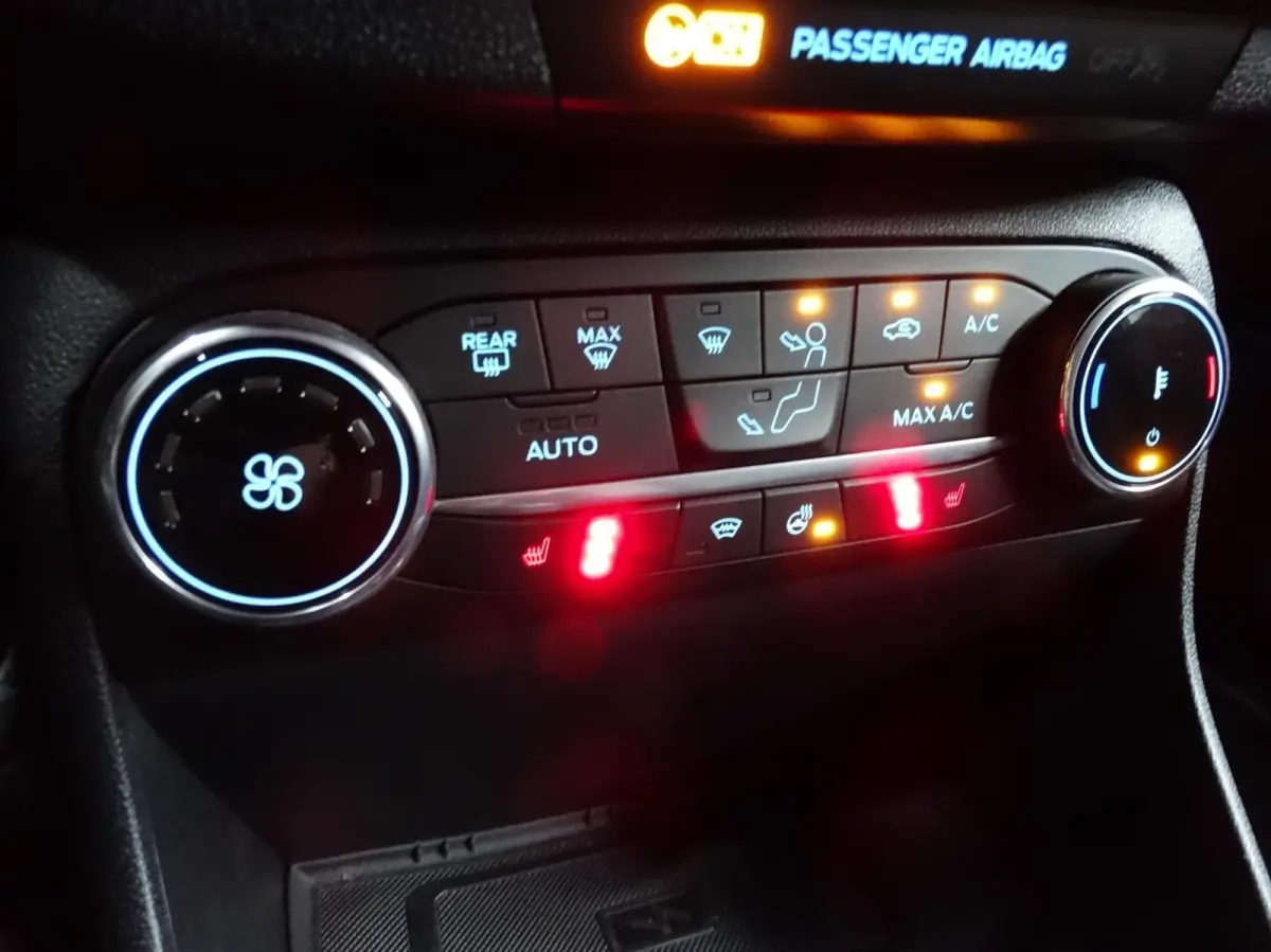 Vignale 1.0 Hybrid| ACC | B&O | Camera |Keyless