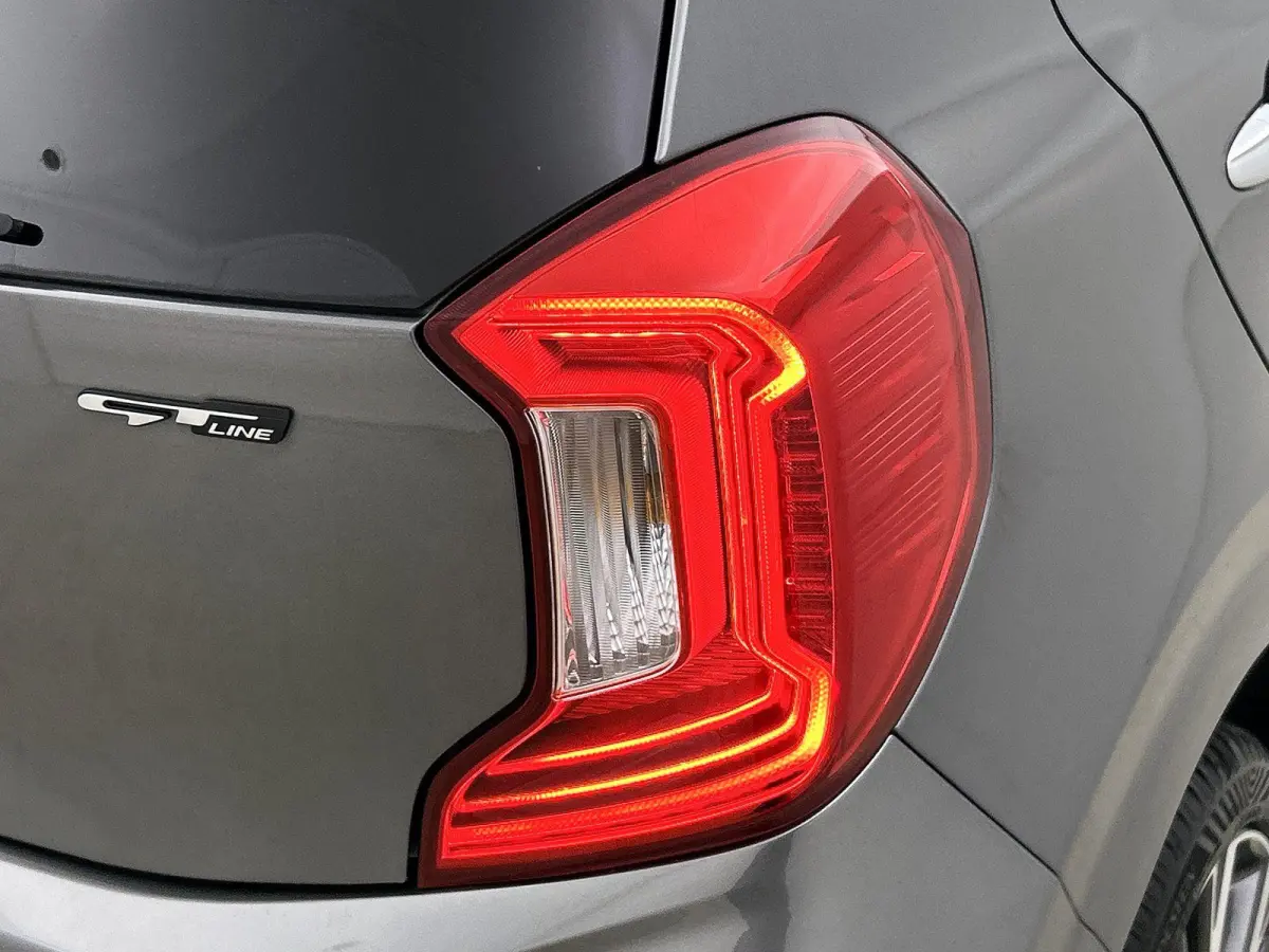 1.0 T-GDi GT-Line 5p | SCHUIF-KANTELDAK | ACHTERUITRIJCAMERA | APPLE CARPLAY - ANDROID AUTO | LEDER | STOELVERWARMING | STUURWIELVERWARMING | CLIMATE CONTROL | CRUISE CONTROL | LICHTMETALEN 