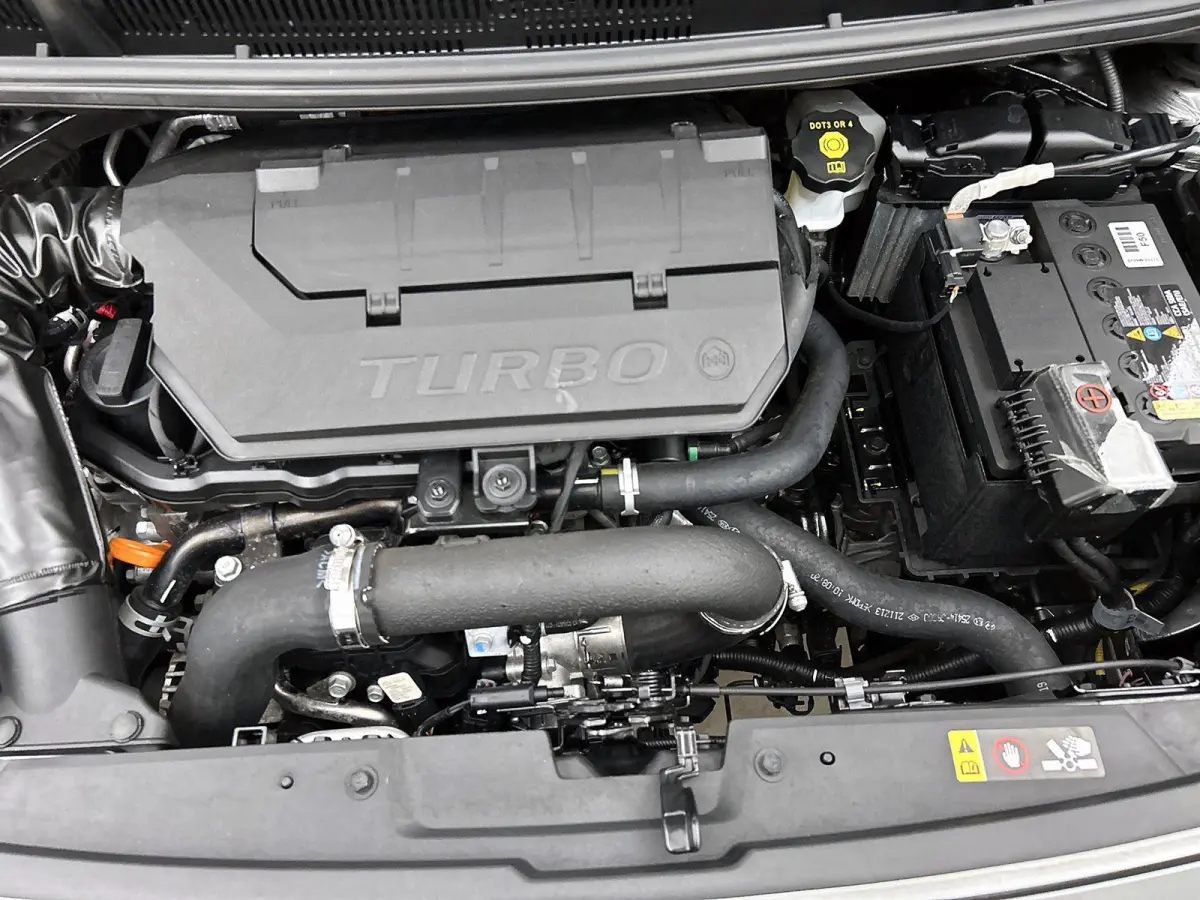 1.0 T-GDi GT-Line 5p | SCHUIF-KANTELDAK | ACHTERUITRIJCAMERA | APPLE CARPLAY - ANDROID AUTO | LEDER | STOELVERWARMING | STUURWIELVERWARMING | CLIMATE CONTROL | CRUISE CONTROL | LICHTMETALEN 