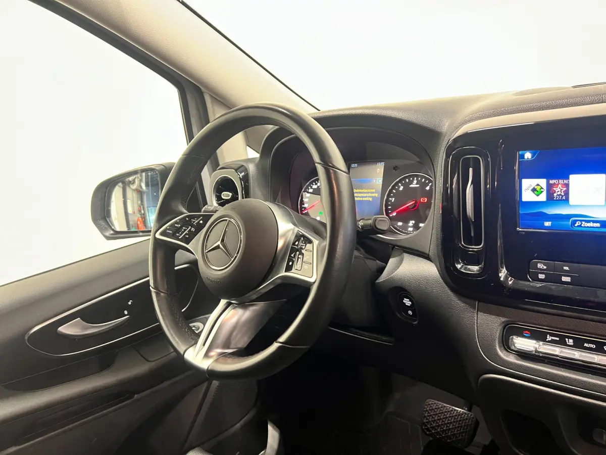114 CDI L2 Select Dubbele Cabine Automaat Airco Apple Carplay/ Android auto Trekhaak Achterklep Parkeersensoren