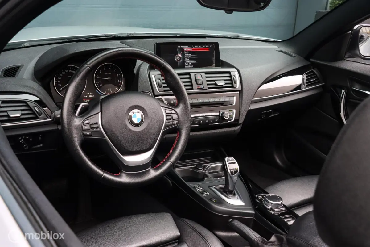 220i Sport|Bi-Xenon|LEDER|PDC|AUT|NAP