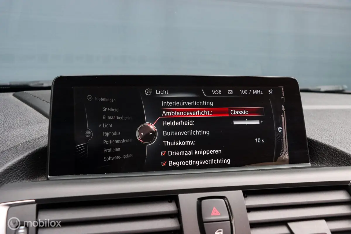 220i Sport|Bi-Xenon|LEDER|PDC|AUT|NAP