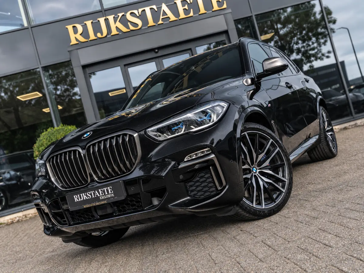 M50d High Executive|PANO|H&K|MASS.|SKYLOUNGE|STOELVKL