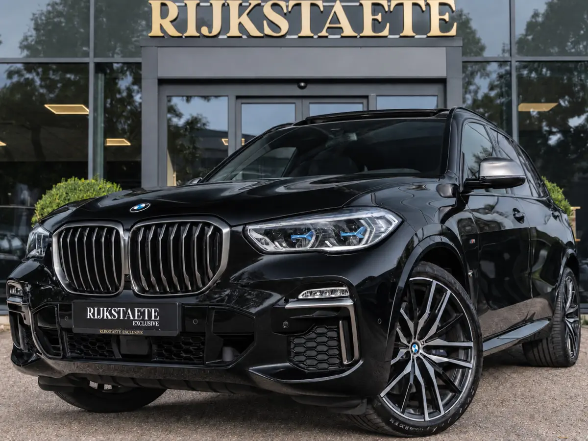 M50d High Executive|PANO|H&K|MASS.|SKYLOUNGE|STOELVKL