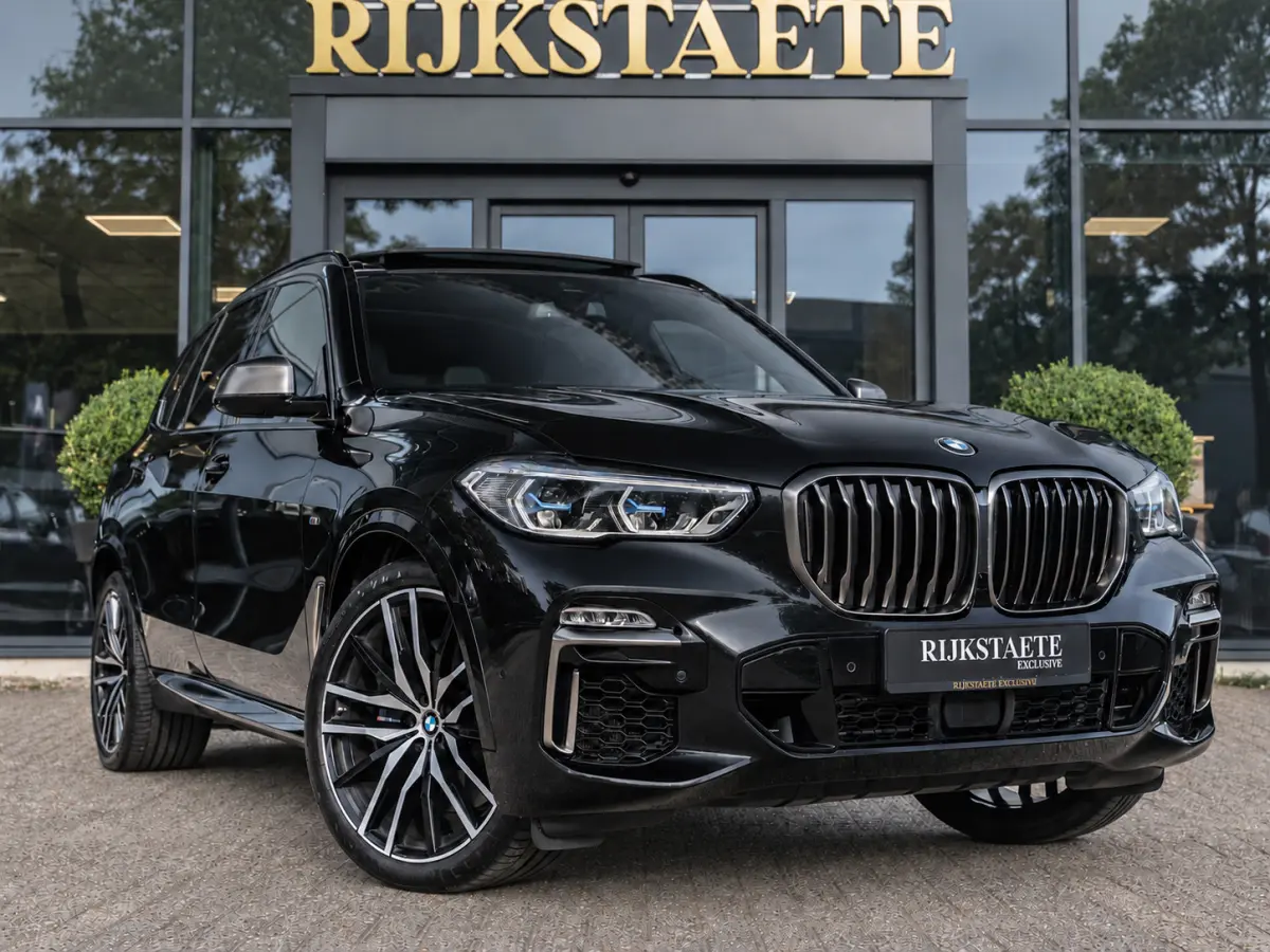 M50d High Executive|PANO|H&K|MASS.|SKYLOUNGE|STOELVKL