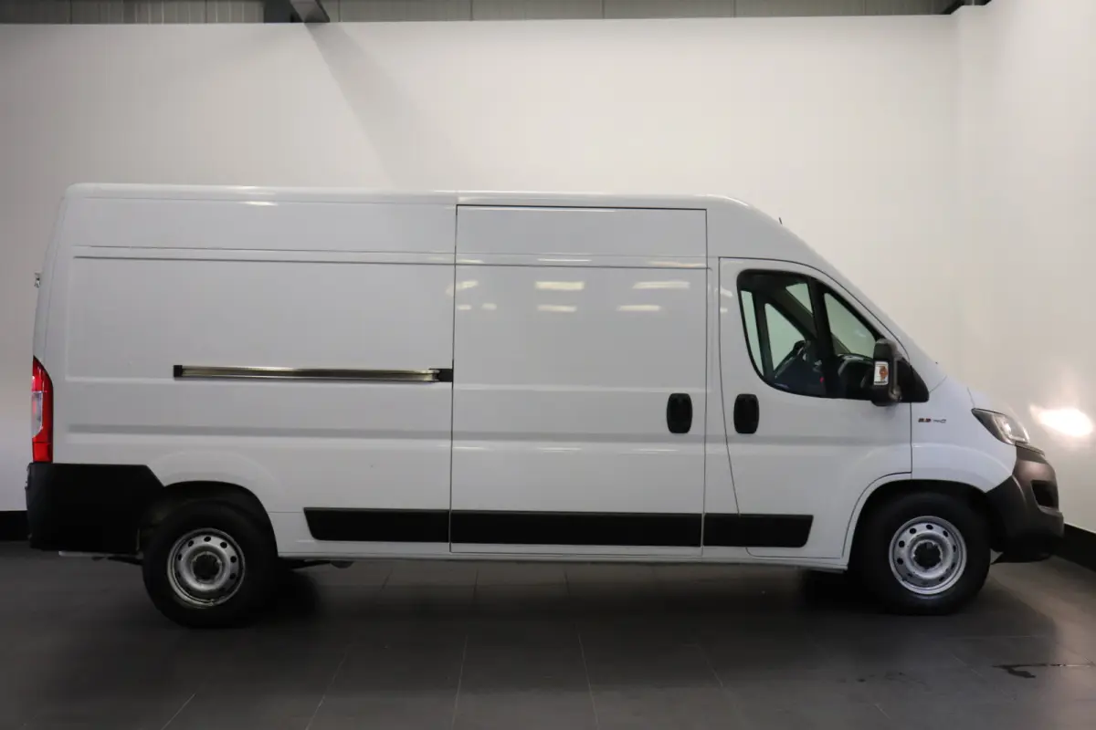 2.3 MJ 140PK Automaat L3H2 EURO 6 - AC/Climate - Navi - Cruise - € 16.900,- Excl.