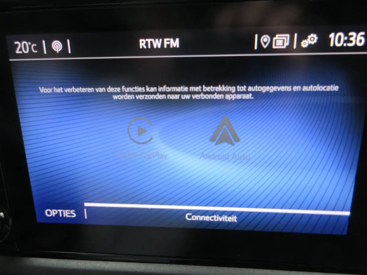 1.5 D-4D Live, 102pk, Euro 6, Airco, PDC, 3-Zits, Navigatie.