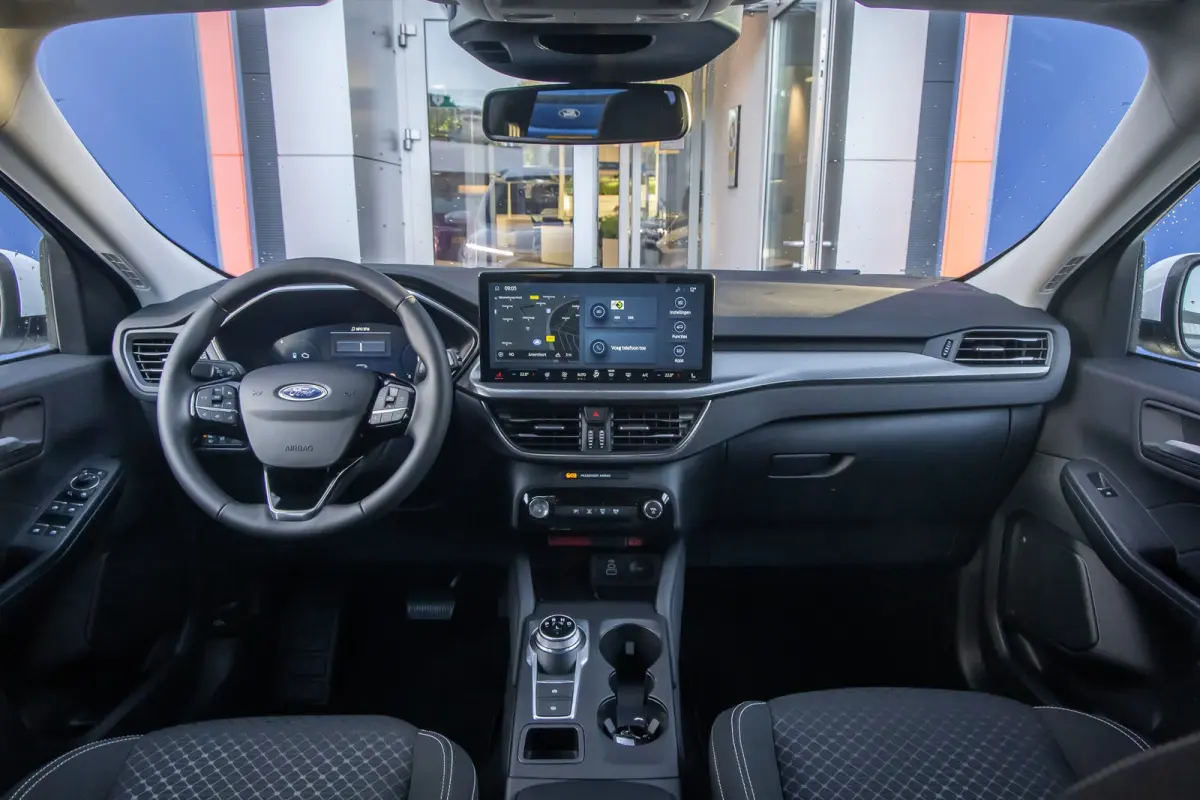 2.5 PHEV Titanium | DEMO-DEAL | Trekhaak | Camera | Stoel/stuur/voorruit verwarming | Apple Carplay/Android Auto | Full-LED | Navigatiesysteem | Achteruitrijcamera | Apple Carplay/Android Au