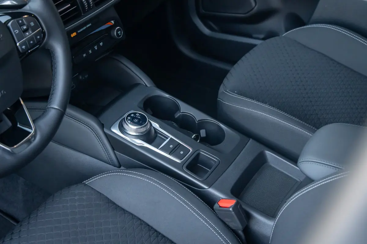 2.5 PHEV Titanium | DEMO-DEAL | Trekhaak | Camera | Stoel/stuur/voorruit verwarming | Apple Carplay/Android Auto | Full-LED | Navigatiesysteem | Achteruitrijcamera | Apple Carplay/Android Au