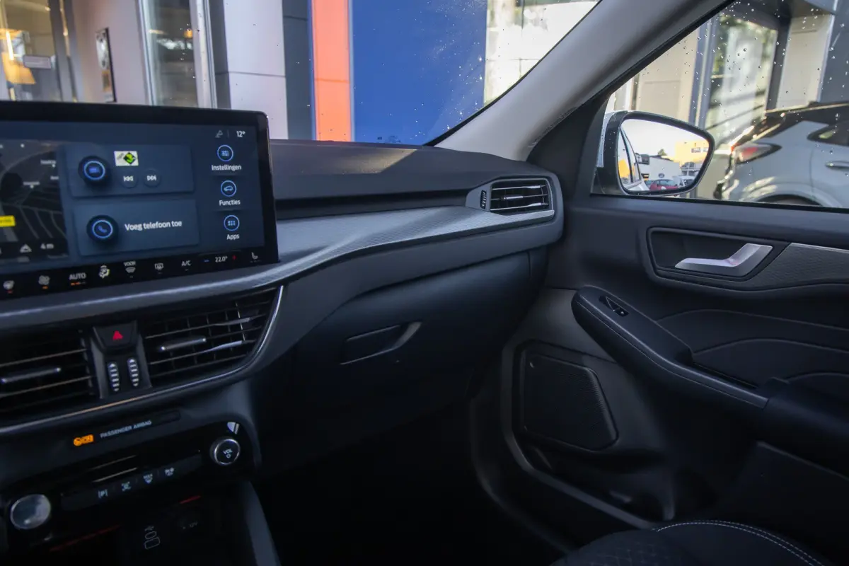 2.5 PHEV Titanium | DEMO-DEAL | Trekhaak | Camera | Stoel/stuur/voorruit verwarming | Apple Carplay/Android Auto | Full-LED | Navigatiesysteem | Achteruitrijcamera | Apple Carplay/Android Au