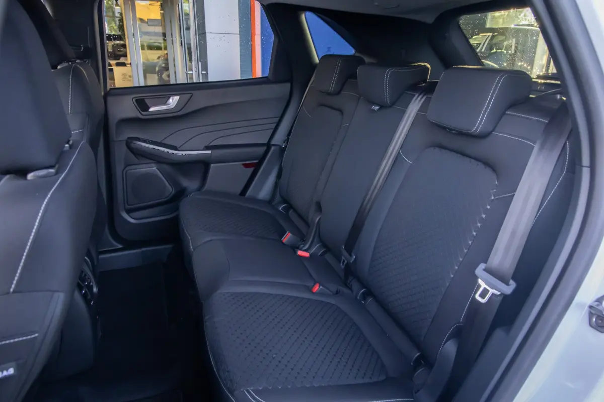 2.5 PHEV Titanium | DEMO-DEAL | Trekhaak | Camera | Stoel/stuur/voorruit verwarming | Apple Carplay/Android Auto | Full-LED | Navigatiesysteem | Achteruitrijcamera | Apple Carplay/Android Au