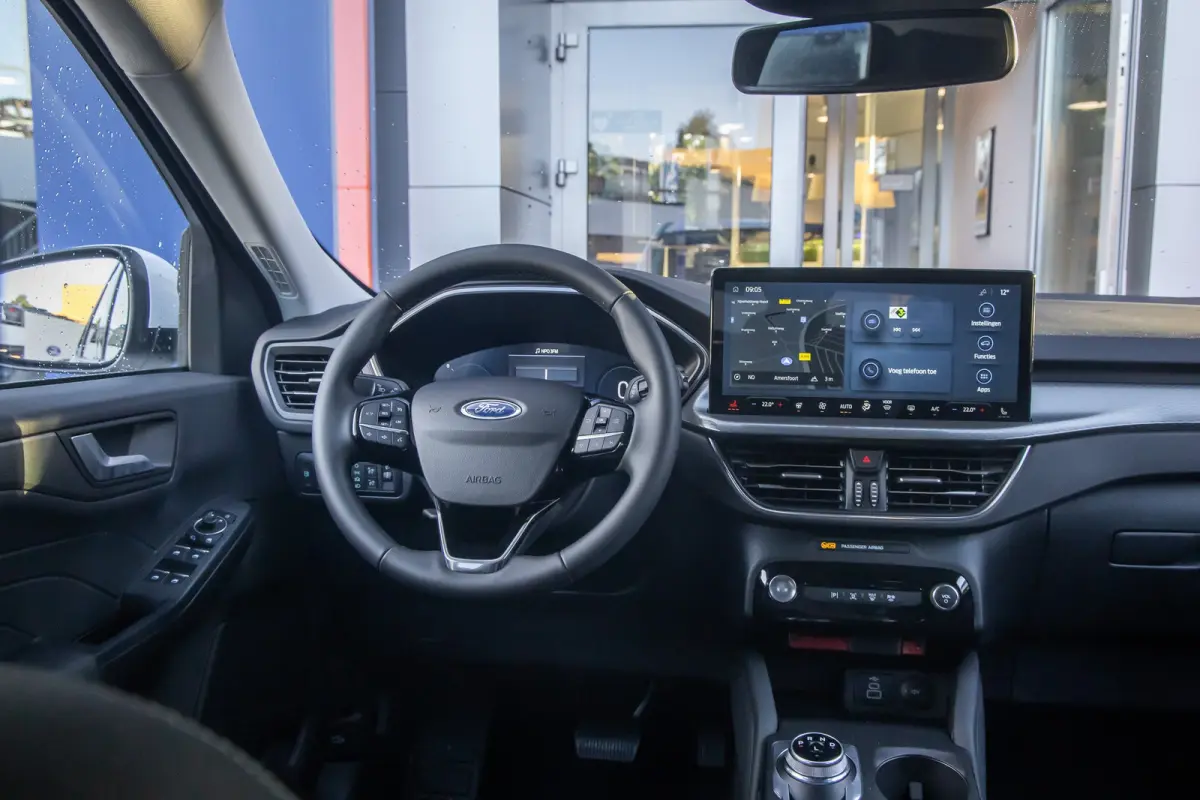 2.5 PHEV Titanium | DEMO-DEAL | Trekhaak | Camera | Stoel/stuur/voorruit verwarming | Apple Carplay/Android Auto | Full-LED | Navigatiesysteem | Achteruitrijcamera | Apple Carplay/Android Au