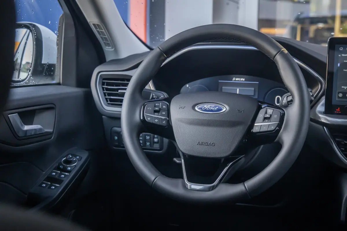 2.5 PHEV Titanium | DEMO-DEAL | Trekhaak | Camera | Stoel/stuur/voorruit verwarming | Apple Carplay/Android Auto | Full-LED | Navigatiesysteem | Achteruitrijcamera | Apple Carplay/Android Au